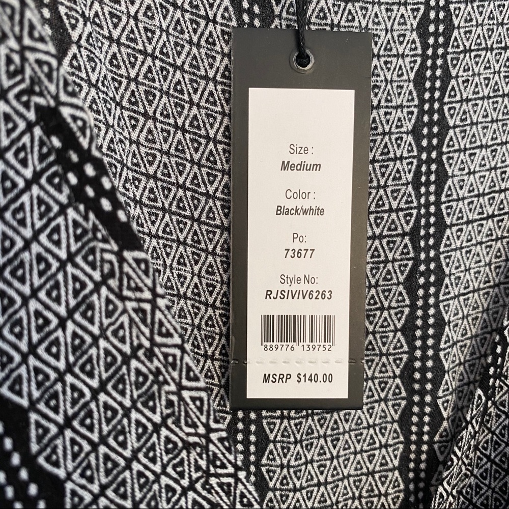 Romeo & Juliet Couture Boutique Romper - Picture 5 of 5